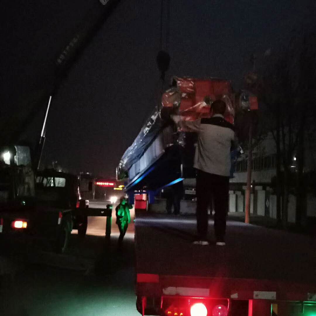 2018年3月31日發(fā)往云南騰沖的壓濾機