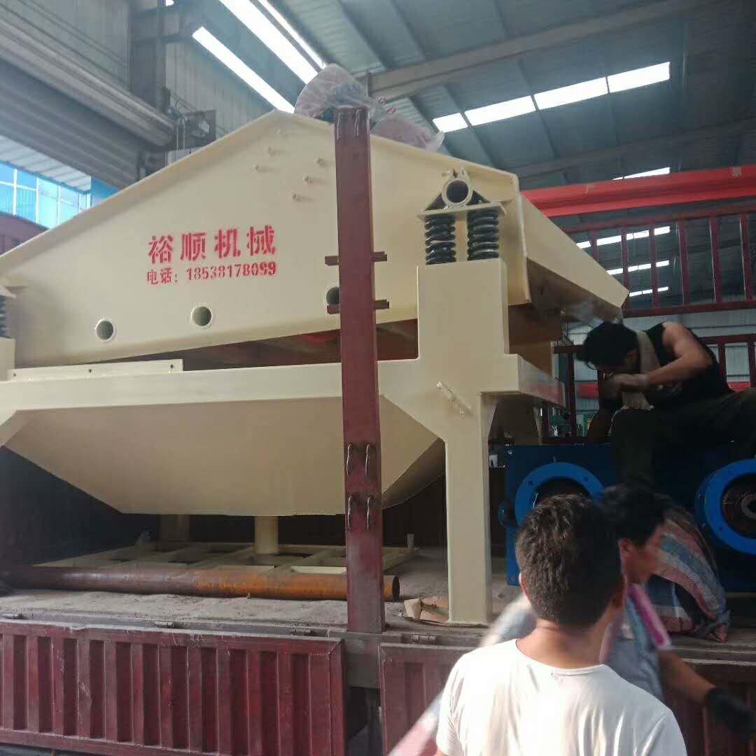 發(fā)往江西宜春的三泵三噴細沙回收機